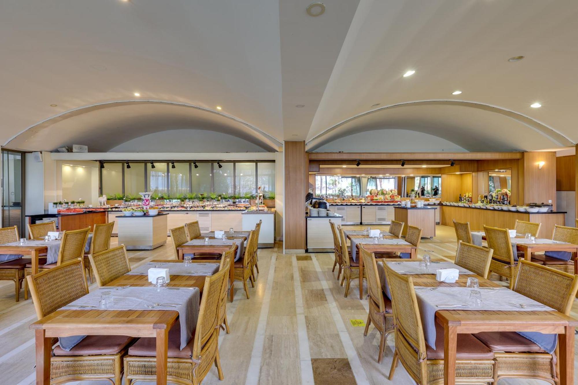 Faros Premium Beach 말마리스 외부 사진