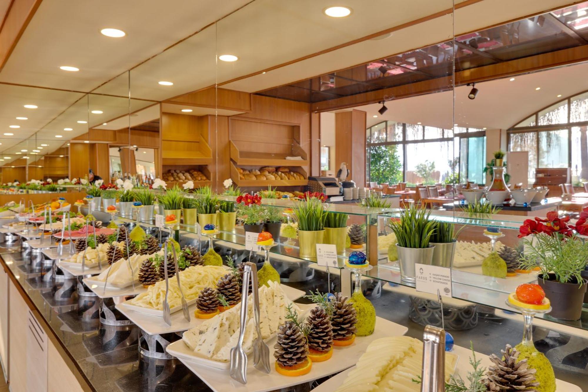 Faros Premium Beach 말마리스 외부 사진